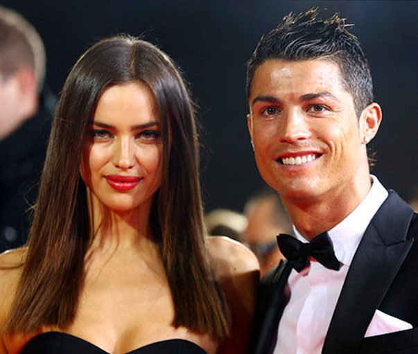 Cristiano Ronaldo Poses Naked With Girlfriend Irina Shayk 